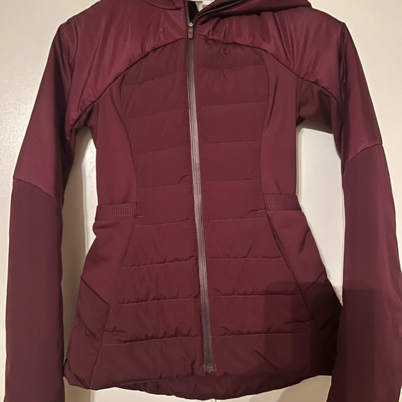 NWOT Lululemon Down for It All Jacket MAROON COLOR - Picture 4 of 11